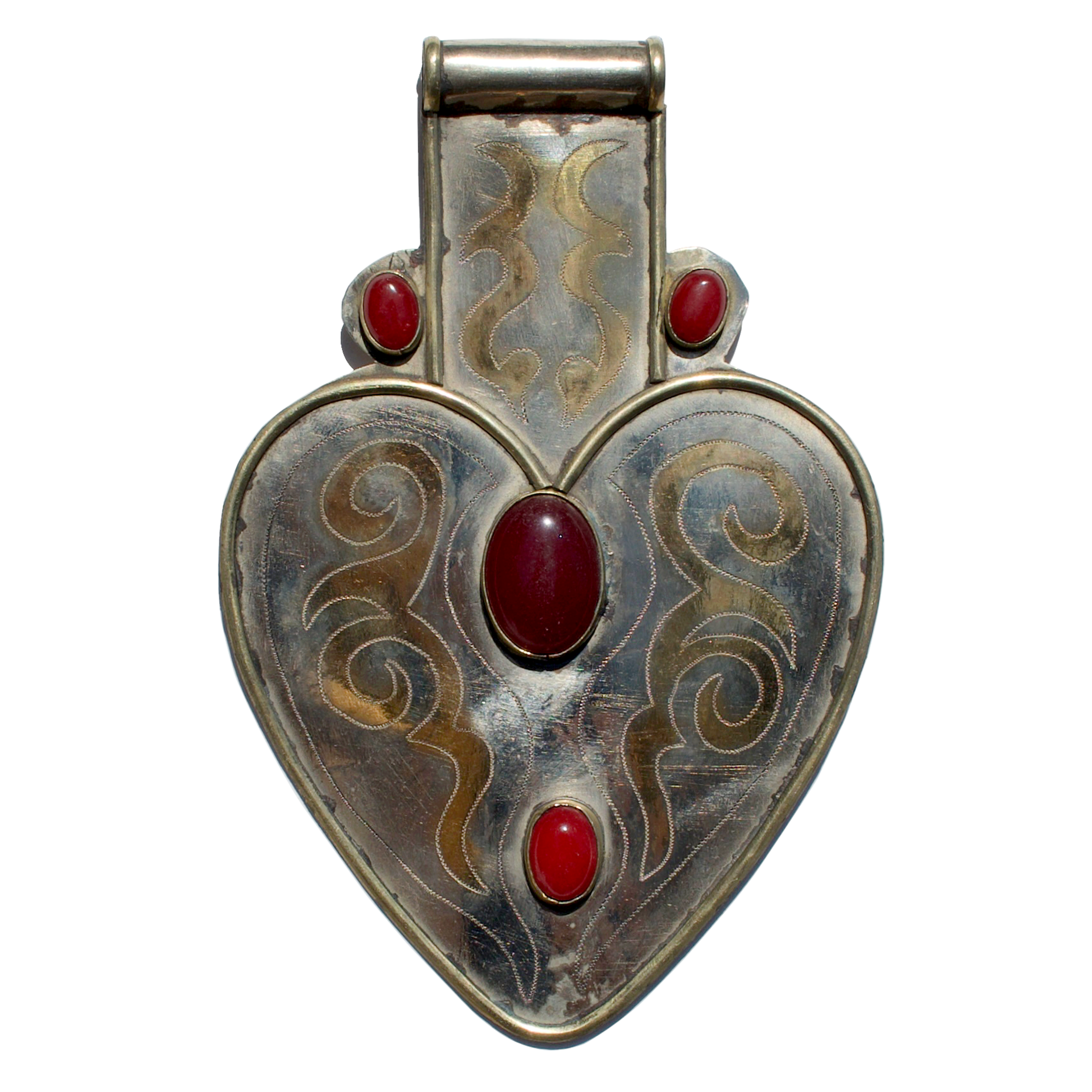 Tibetan Heart Amulet – Vertigo
